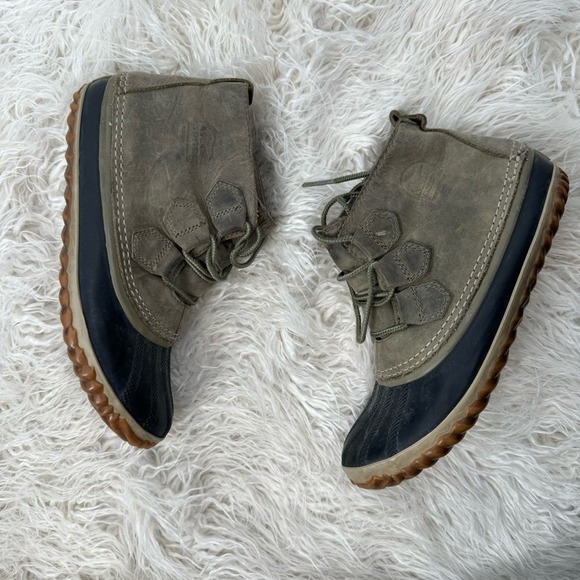 Sorel Out & About Women’s Winter Ankle Boots Size US 7